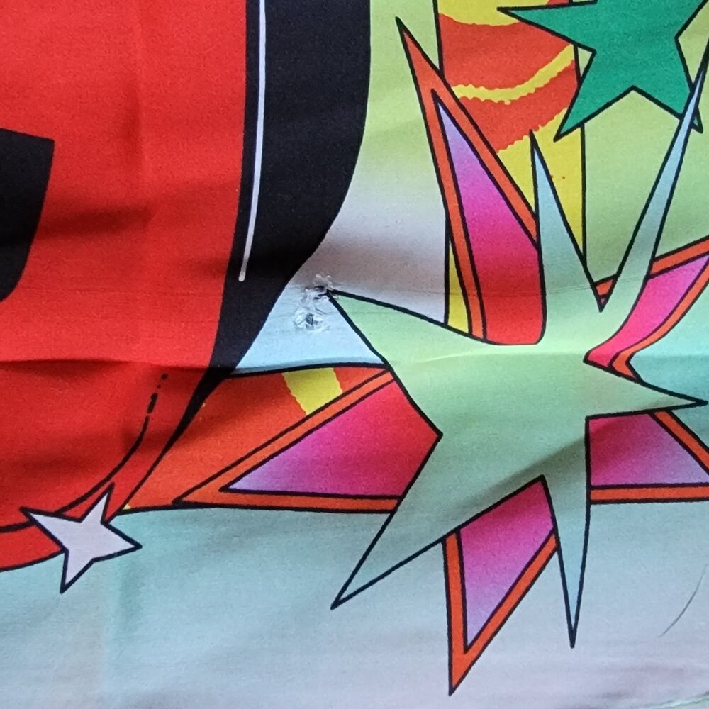 Parade Scarf 🏳️‍🌈 - Picture 2 of 5